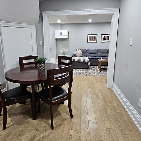 Basement Apartment In Luxury Beach House Toronto Eksteriør billede